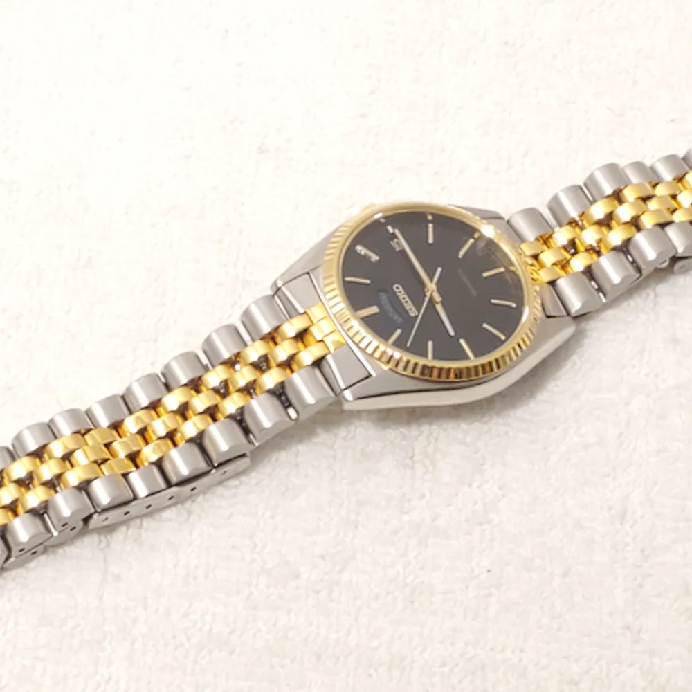 Vintage Seiko Men's Presidential Day Date Gold Tone Watch 1 Jewel Black Dial SS - Picture 4 of 11